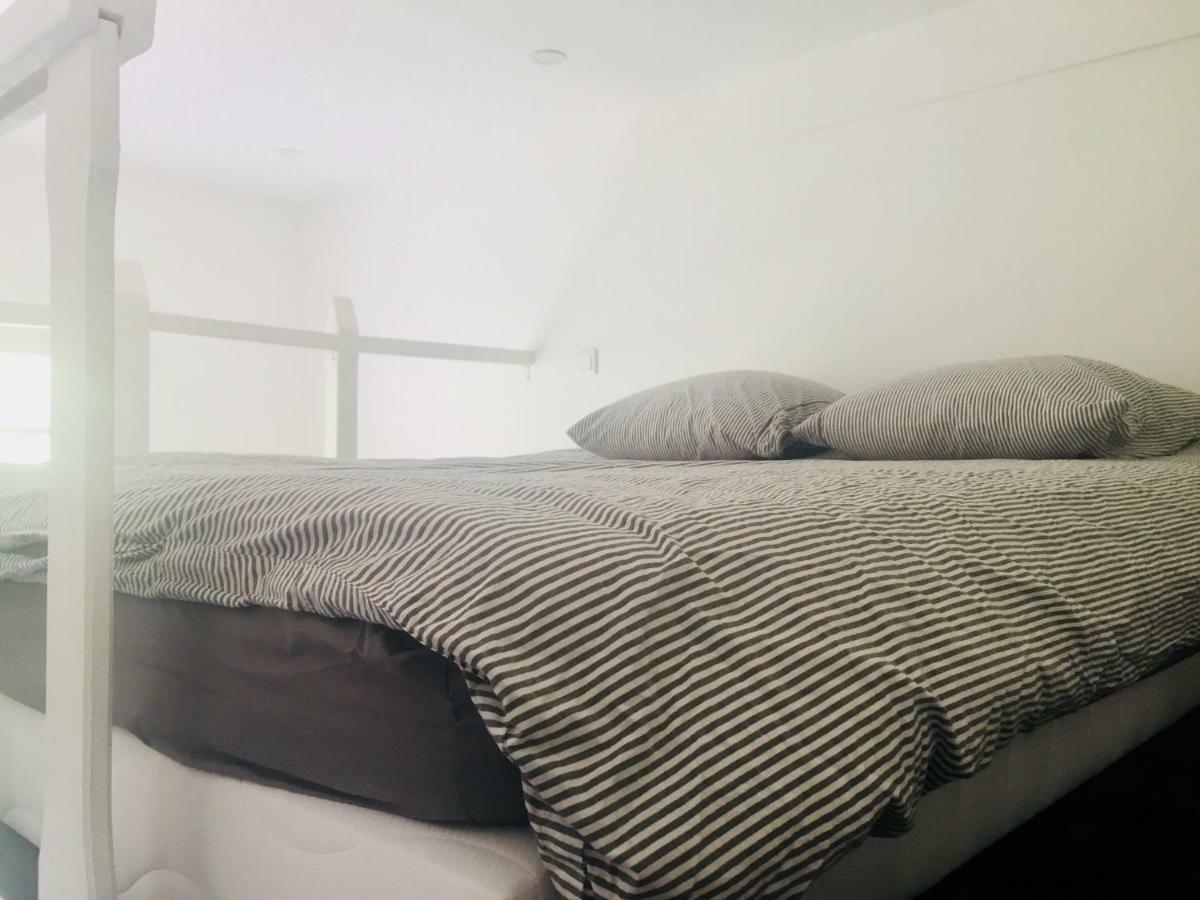 Appartamento Studio 4 personnes avec piscine, tennis Hyères Esterno foto